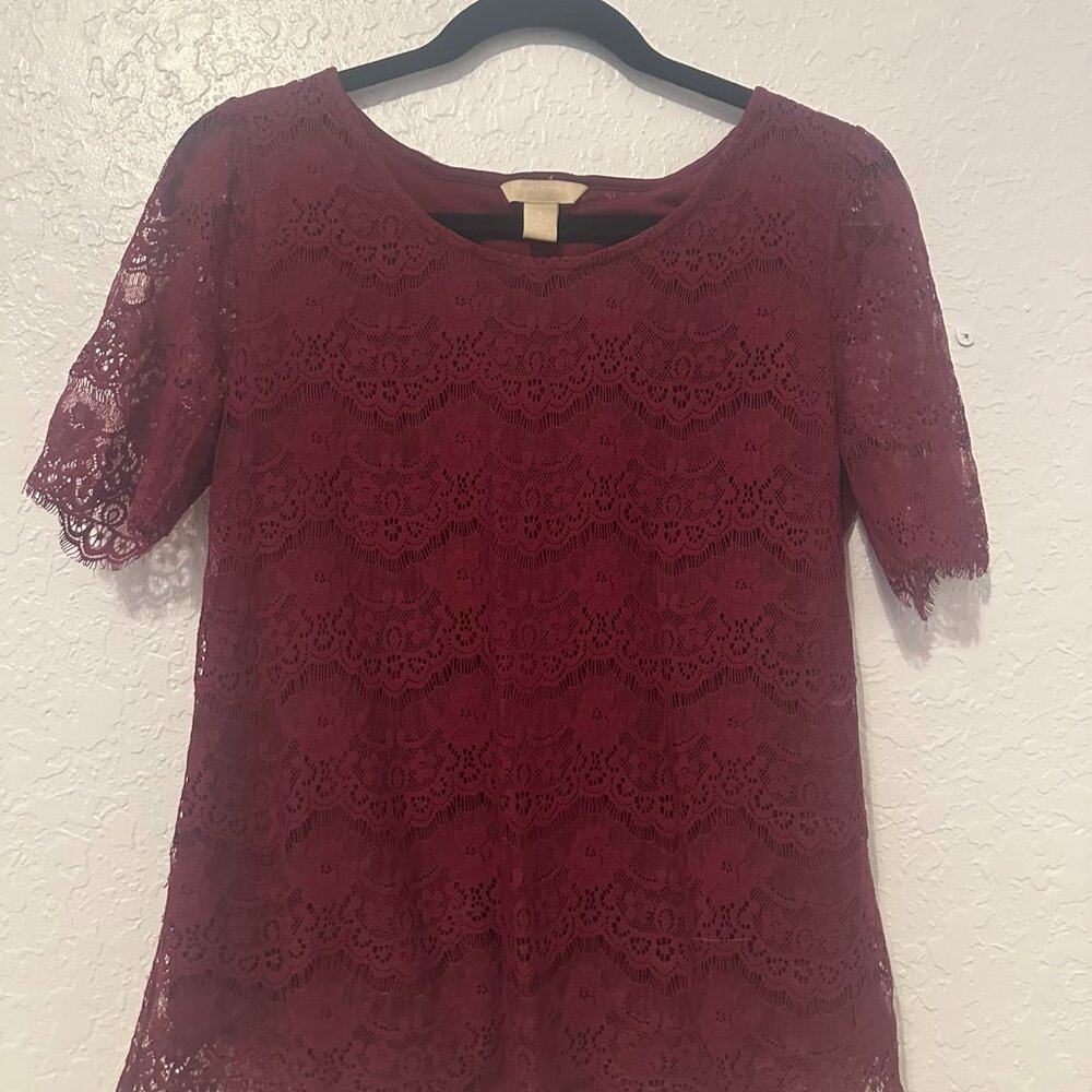 Banana Republic Lace Burgundy Top Size Small